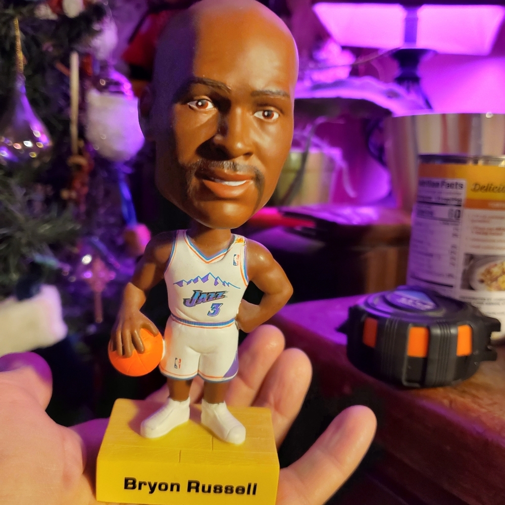 NBA Bryon Russell bobble head figurine UTAH JAZZ.